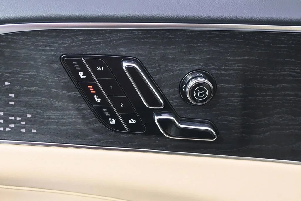 2025 Cadillac LYRIQ Sport 3 - Photo 14