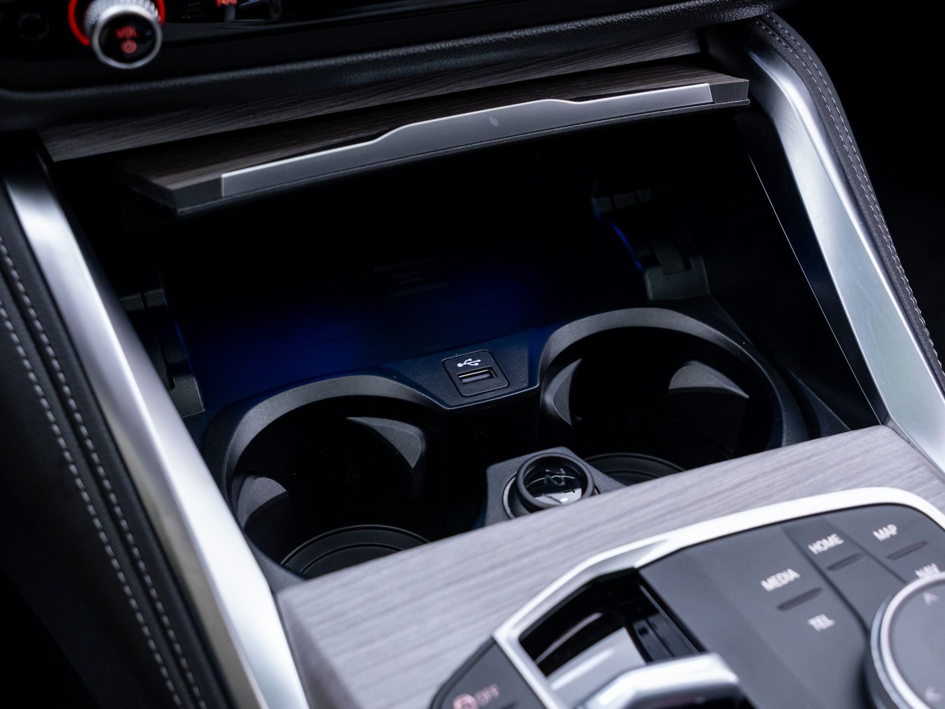New 2026 Alpine White BMW xDrive40 image 30