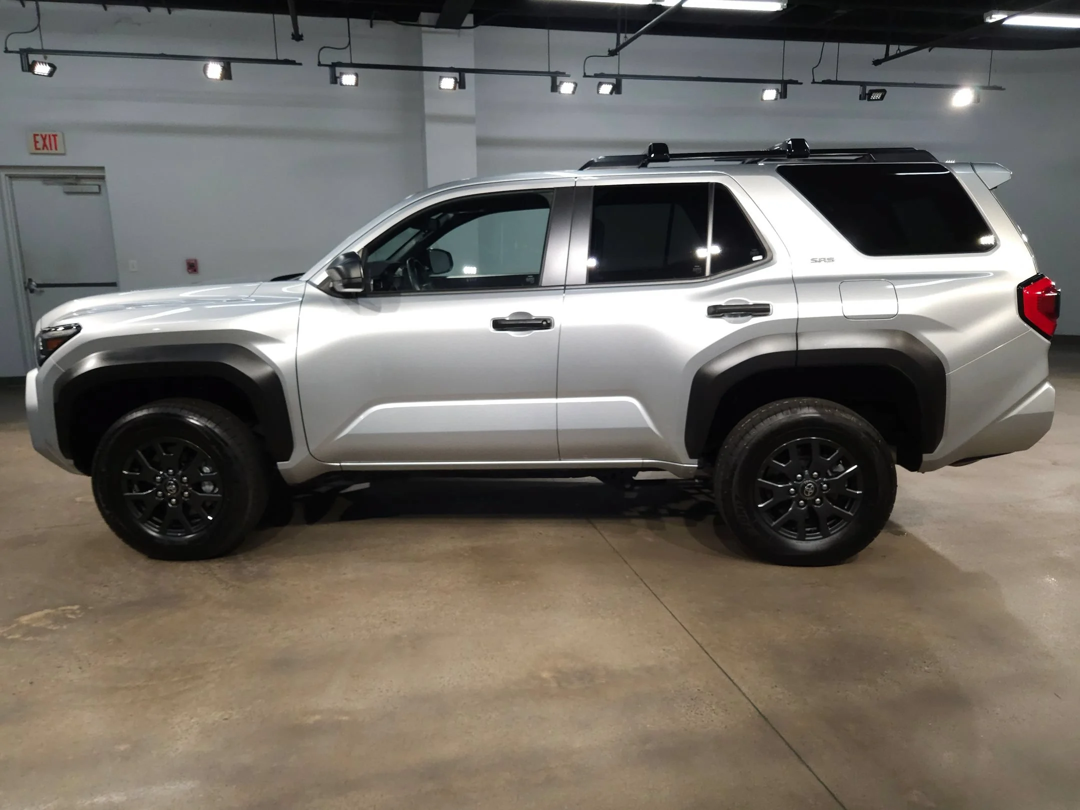 Used 2025 Cutting Edge Toyota SR5 image 4