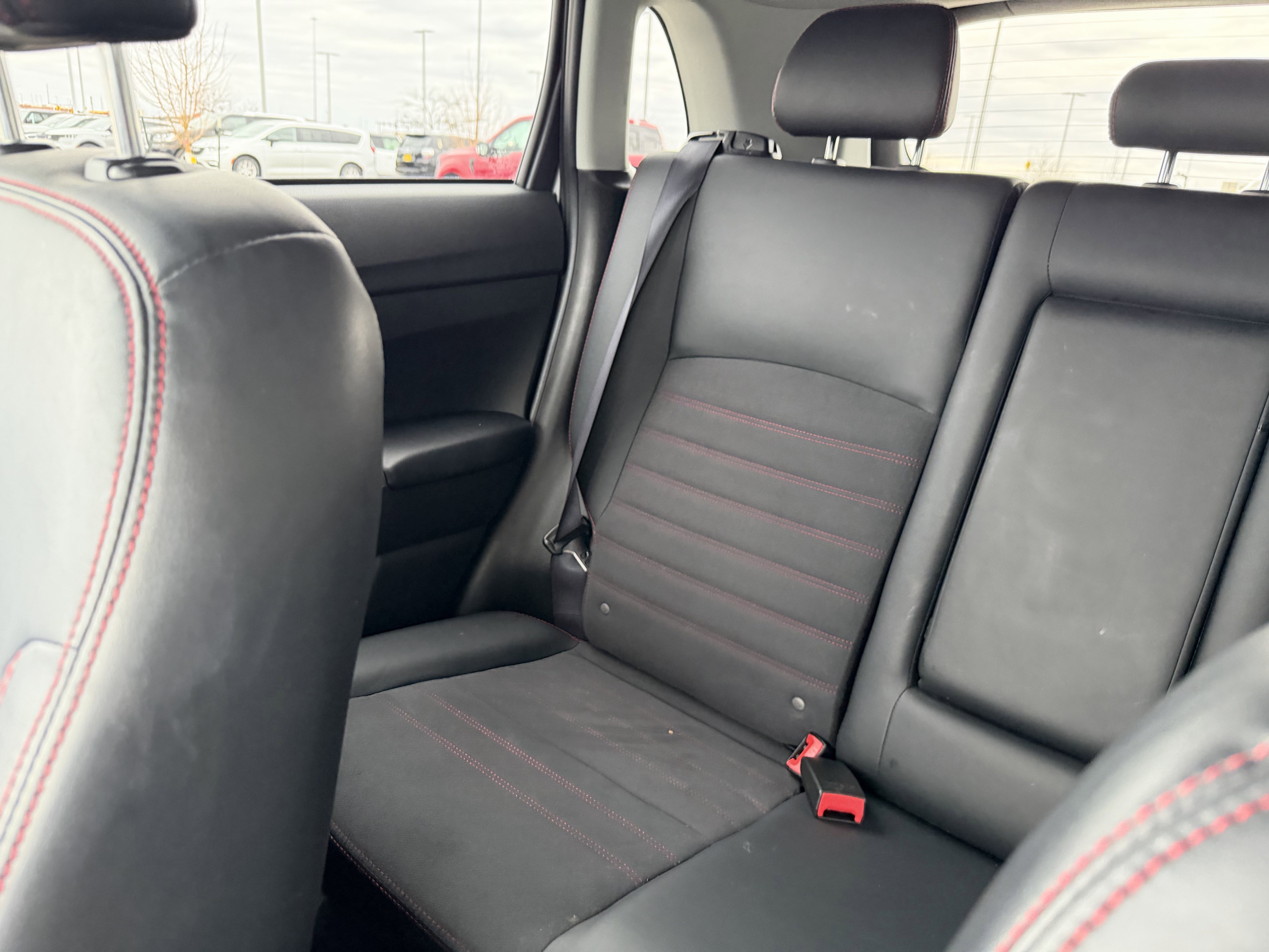 Used 2025 Mercury Gray Metallic Mitsubishi SE image 13