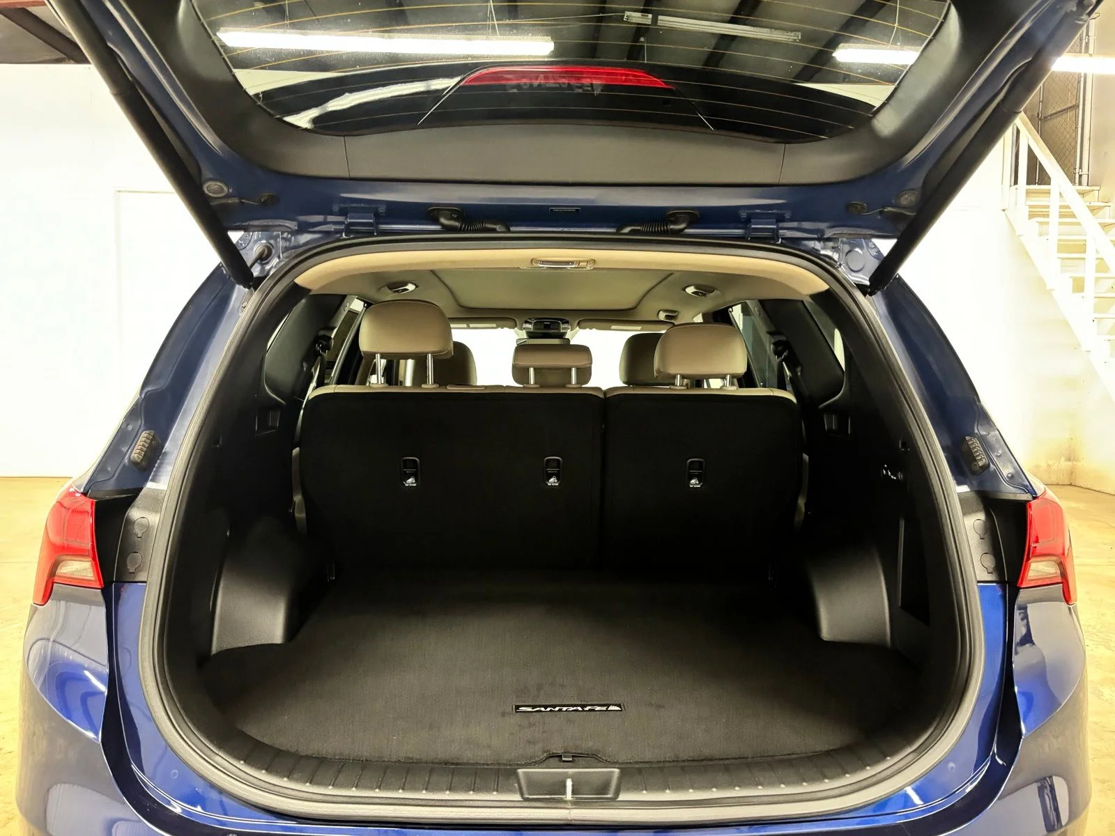 Used 2023 Blue Hyundai SEL Premium image 23
