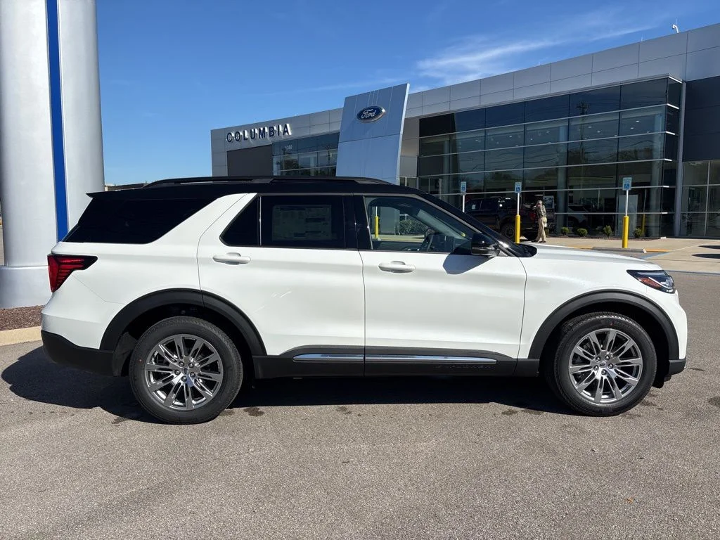 New 2026 White Ford Platinum image 14