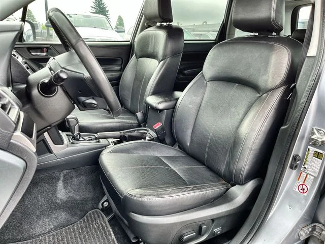 Used 2017 Silver Subaru 2.5i Touring image 15