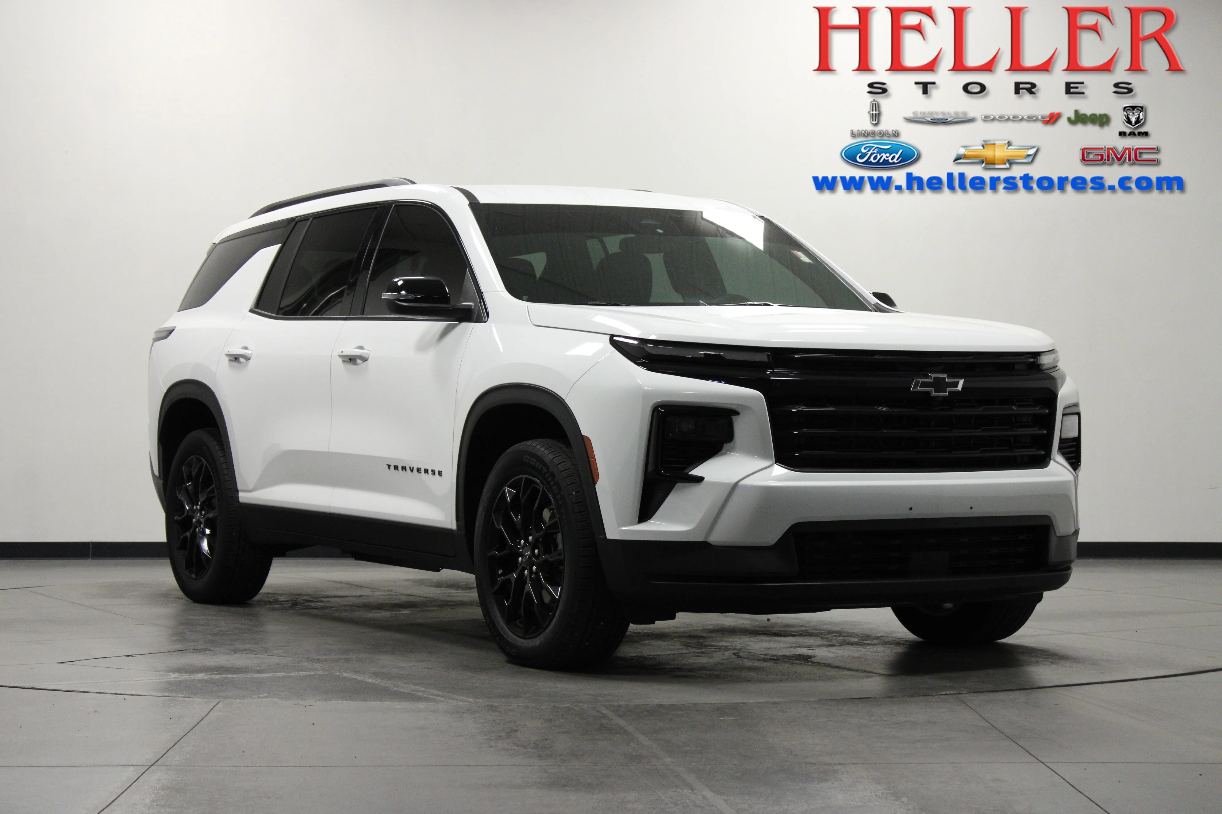 Used 2025 Summit White Chevrolet LT image 1