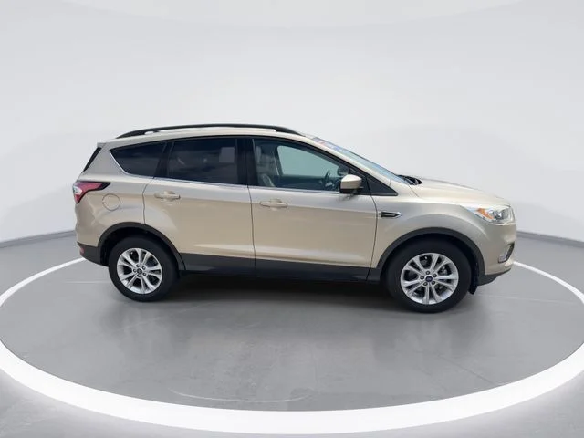 Used 2018 Gold Ford SEL image 8