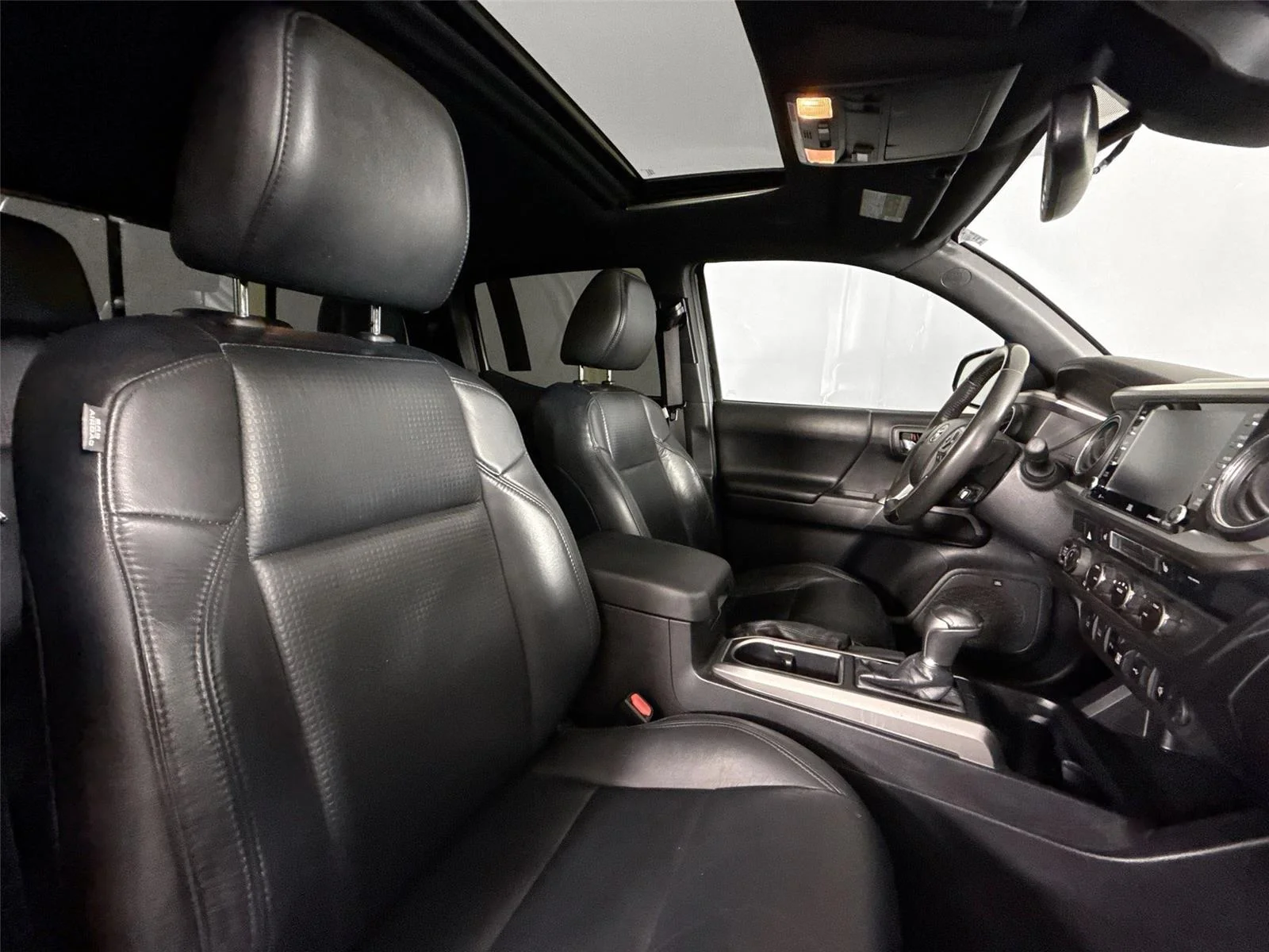 2021 Toyota Tacoma Limited - Photo 40