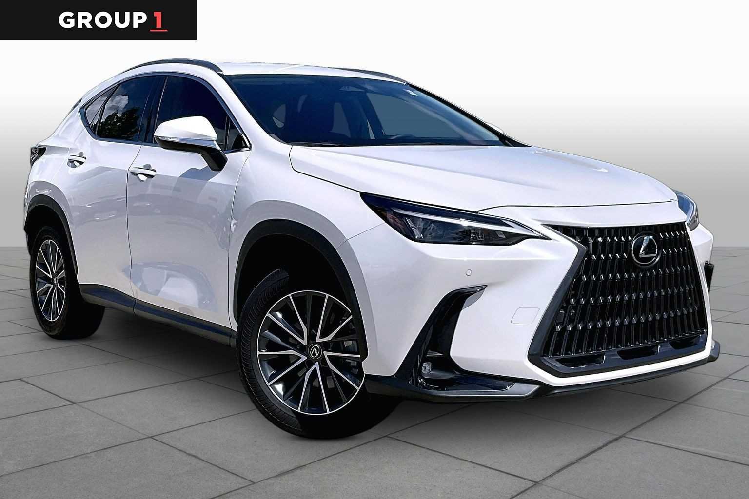 Used 2025 Eminent White Pearl Lexus  image 3