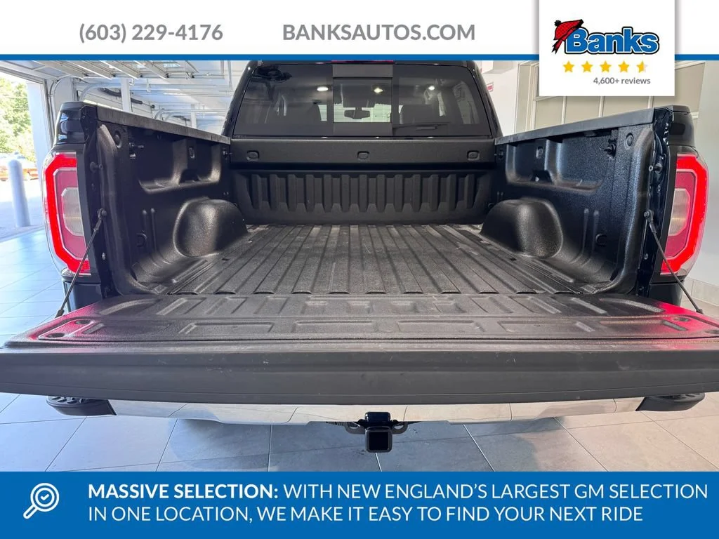 Used 2018 ONYX BLACK GMC SLT image 8