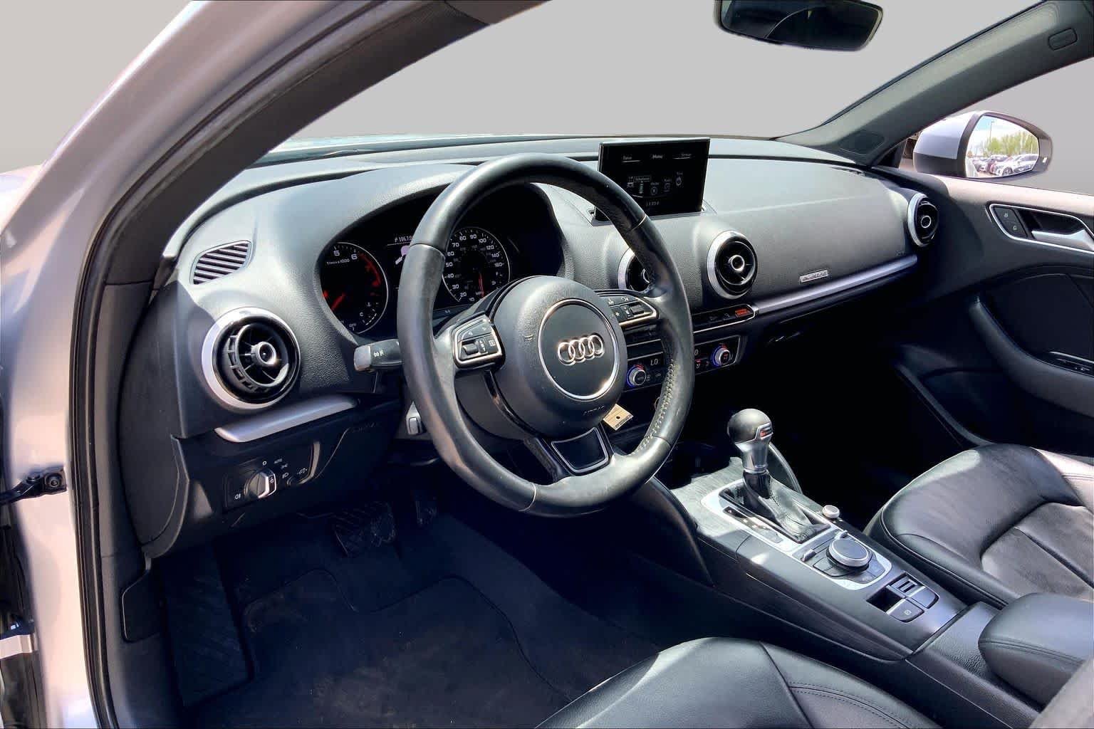 Used 2016 Florett Silver Metallic Audi 2.0T Premium image 18