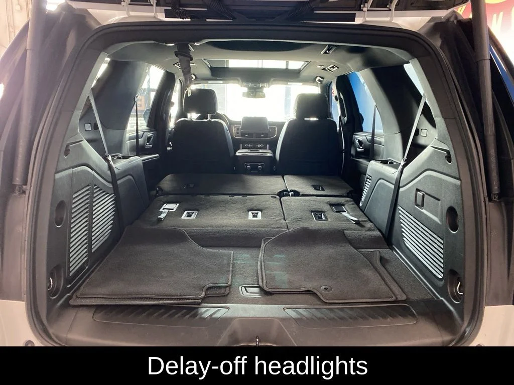 Used 2024 White GMC SLT image 22