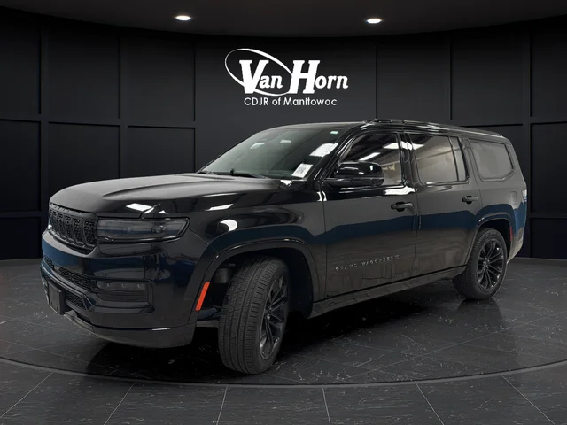 Used 2023 Diamond Black Jeep Series III image 3