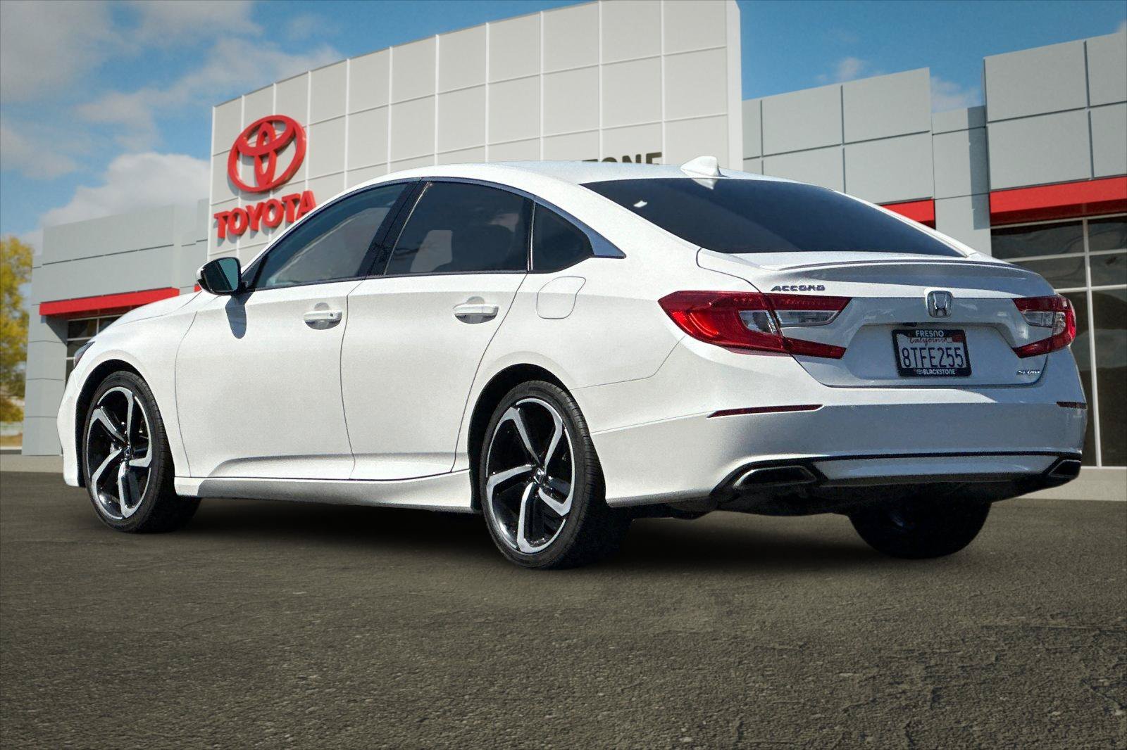 Used 2020 Platinum White Pearl Honda Sport image 5