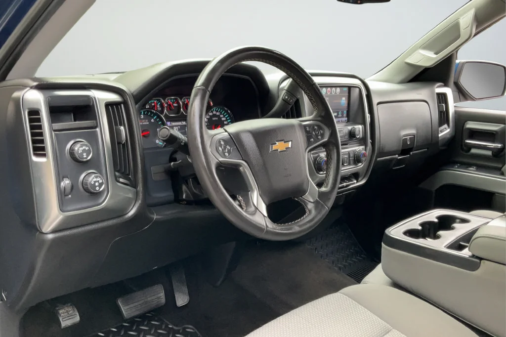 2017 Chevrolet Silverado 1500 LT Z71 - Photo 25