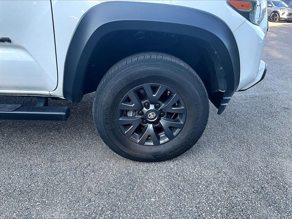 Used 2023 White Toyota SR5 image 7