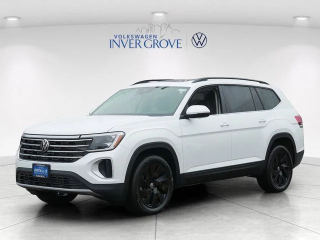 New 2026 White Volkswagen SE w/Technology image 4