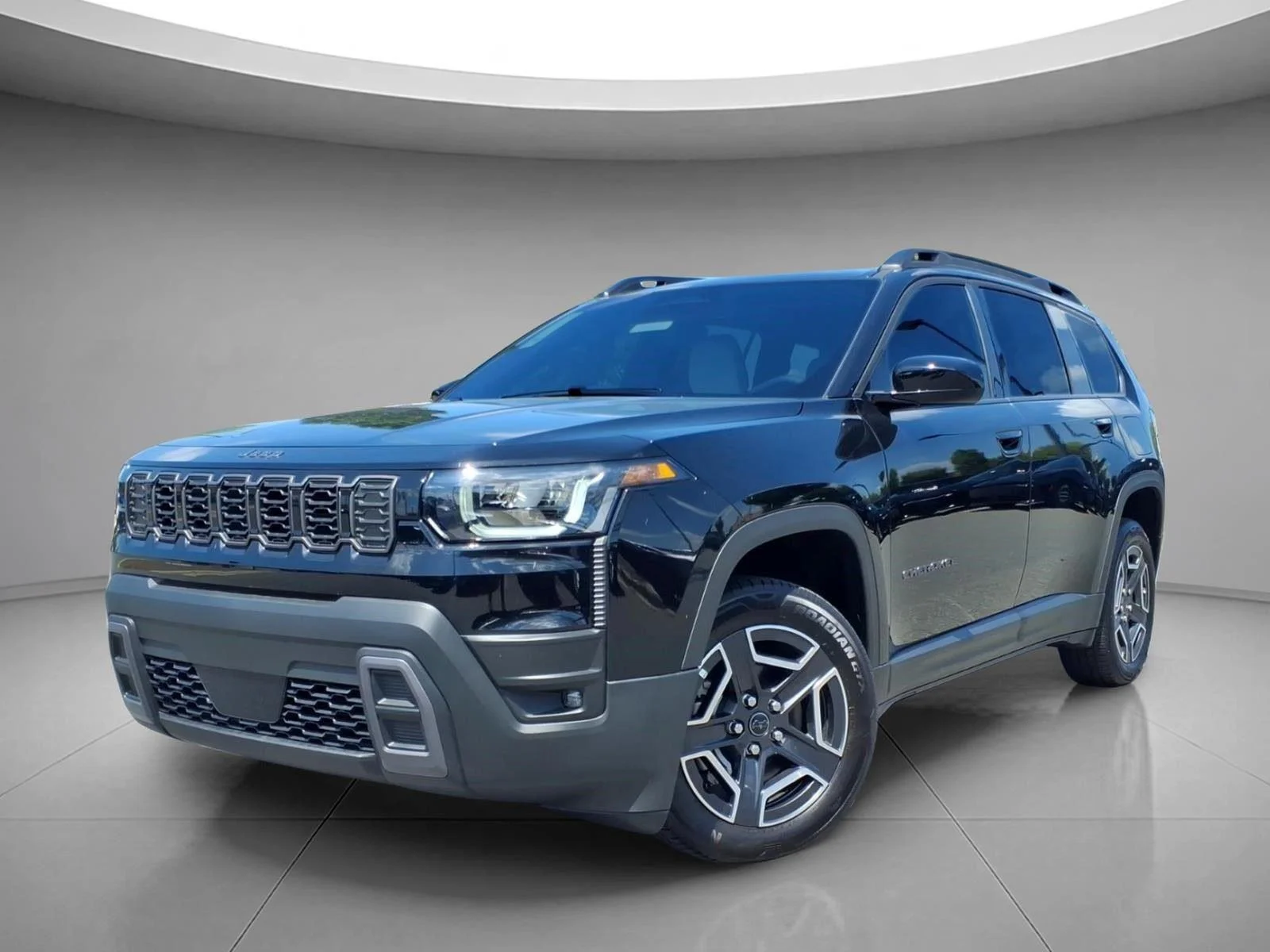 New 2026 Diamond Black Crystal Pearl-Coat Exterior Paint Jeep Laredo image 1