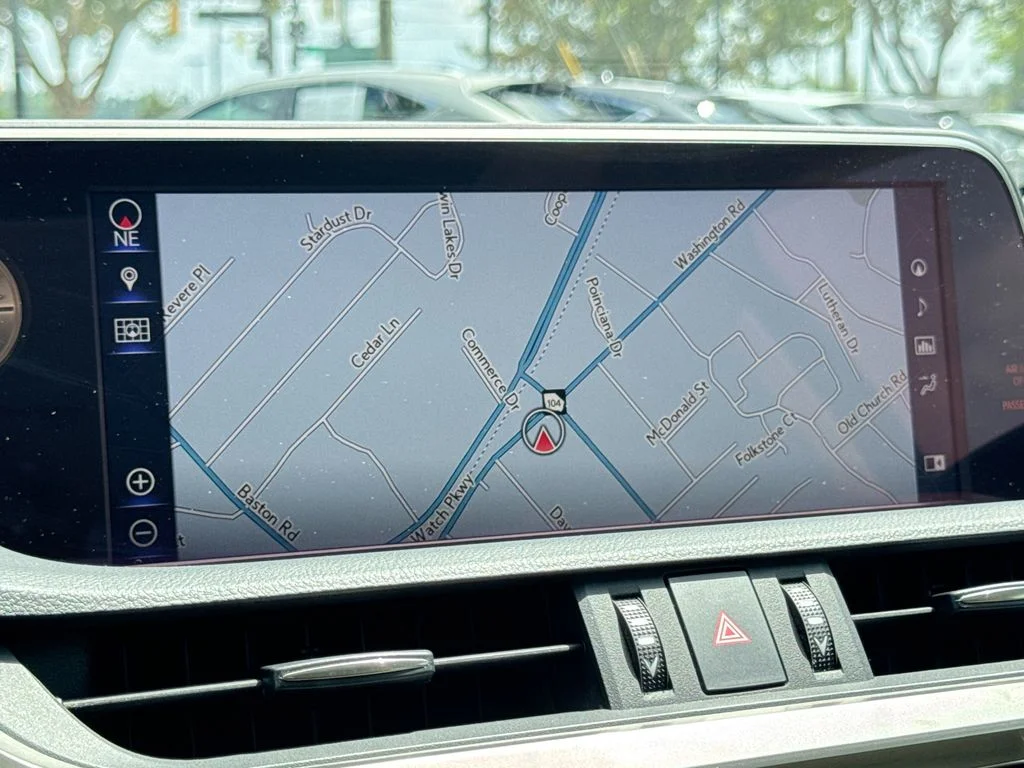 Used 2019 Silver Lexus 350 image 26