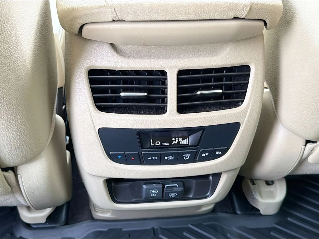 Used 2020  Acura 3.5L image 36