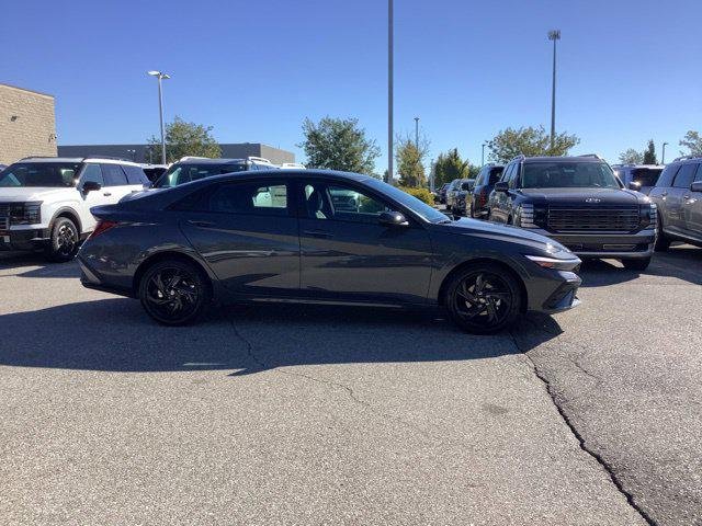 New 2026 Gray Hyundai SEL Sport Plus image 5