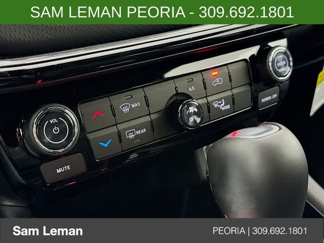 New 2026 Hydro Blue Pearlcoat Jeep Latitude image 13