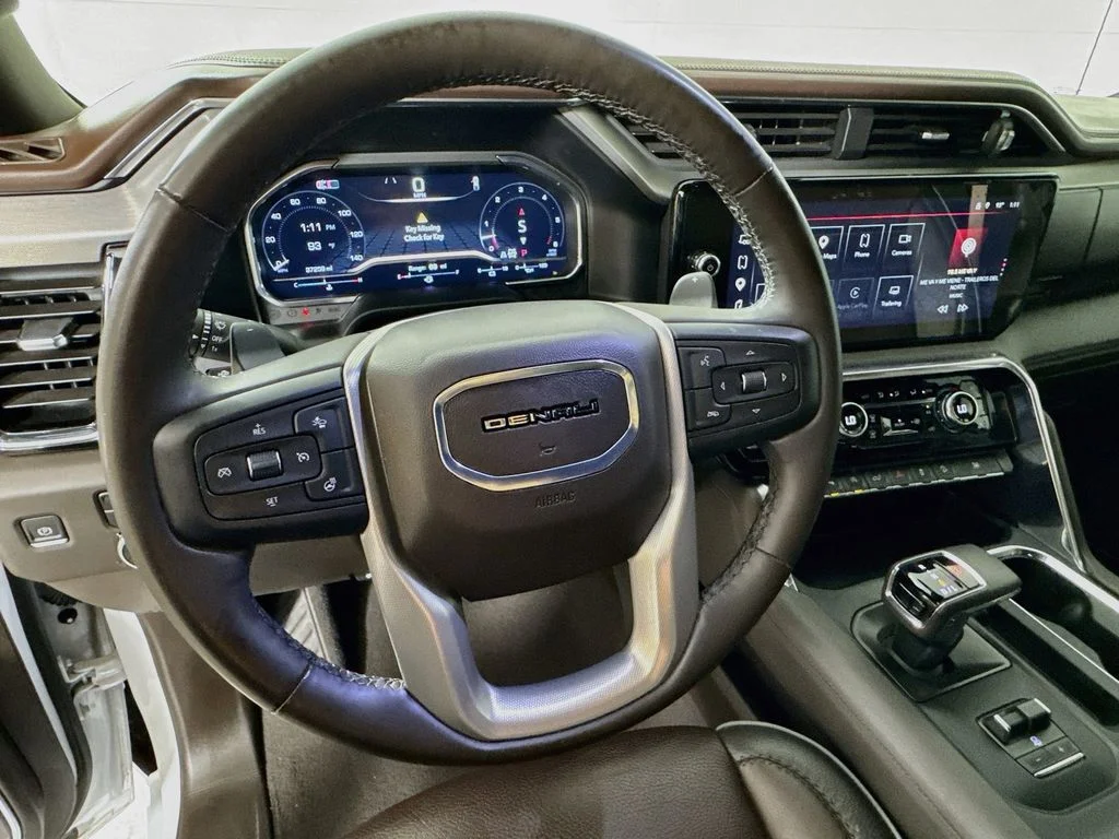 Used 2024 White GMC Denali image 12