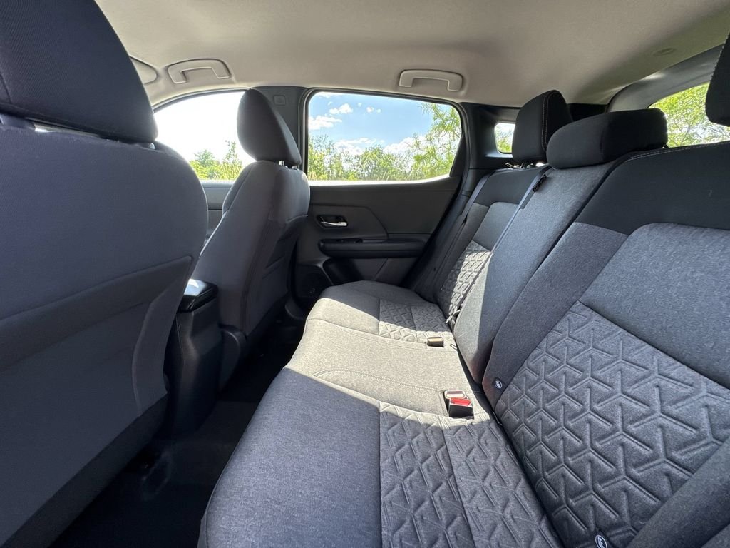 Used 2025 White Nissan SV image 25