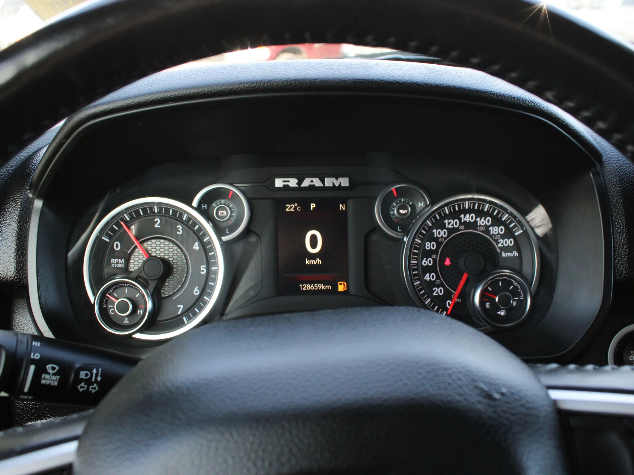 Certified Used 2023 Grey RAM Big Horn * No Accidents | Heated Seats | HEMI V8 | Apple CarPlay | Tonneau Cover image 7