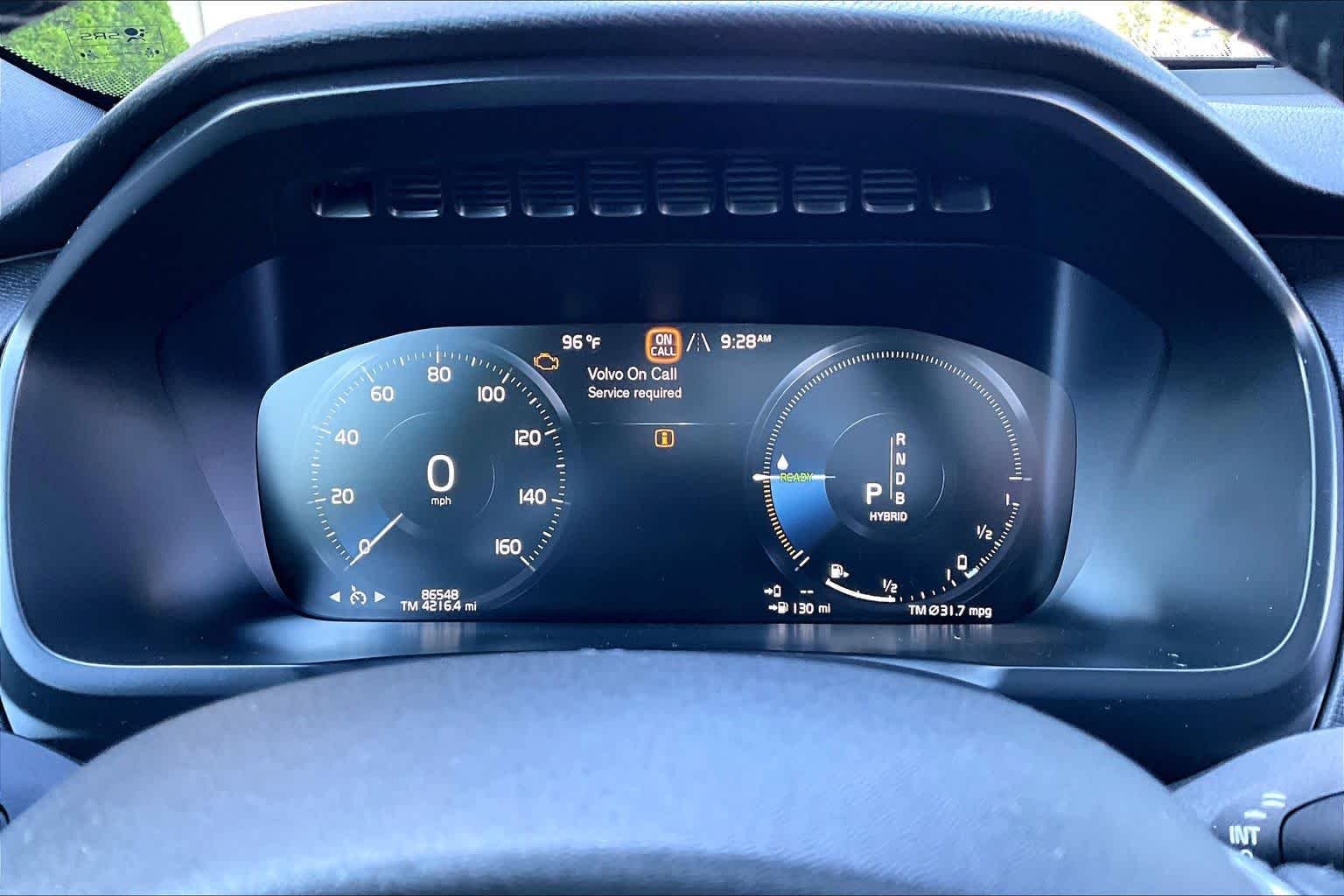 Used 2017 Magic Blue Metallic Volvo Inscription image 26