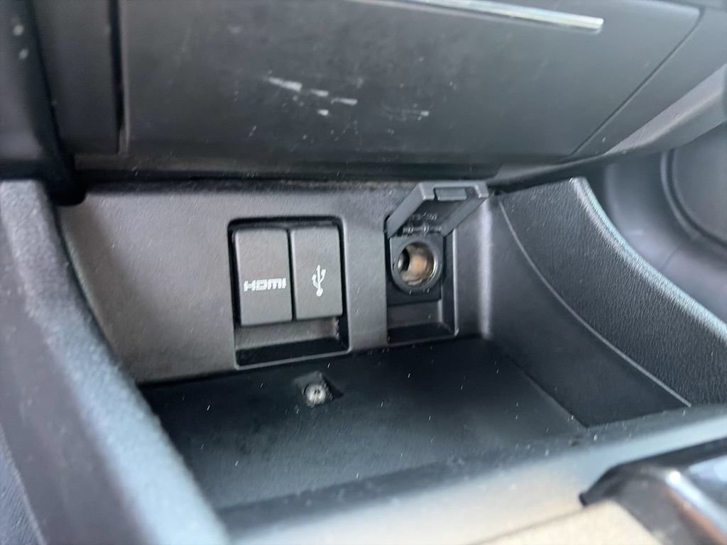 Used 2014  Honda EX image 18