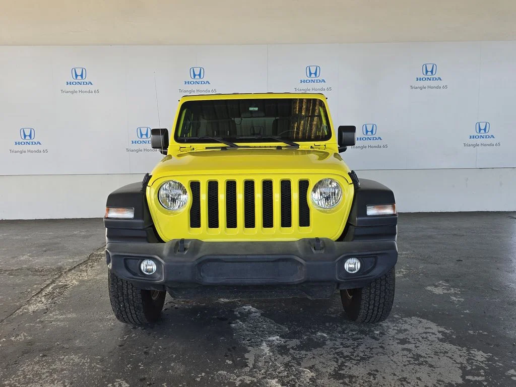 Used 2023 Yellow Jeep Sport S image 3