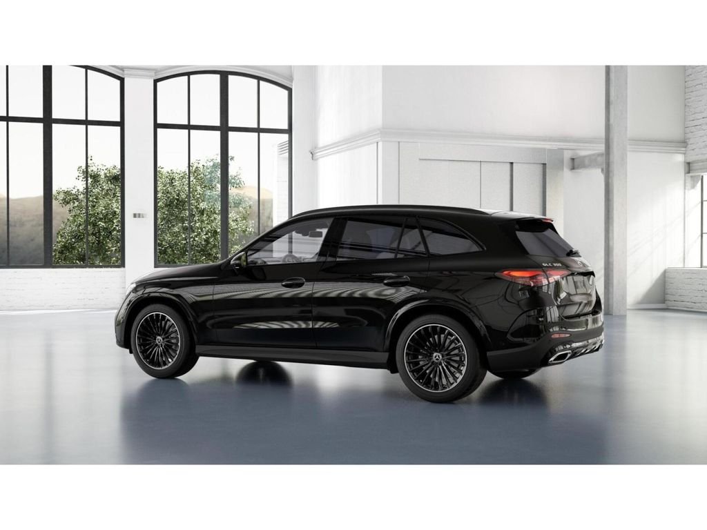 New 2027 Black Mercedes-Benz GLC 300 image 31