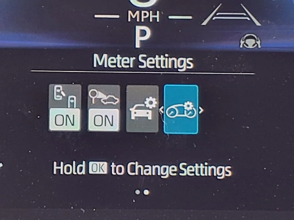2025 Toyota Camry SE - Photo 11