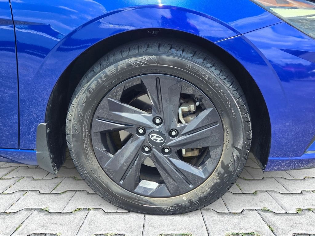 Used 2022 Blue Hyundai SEL image 3
