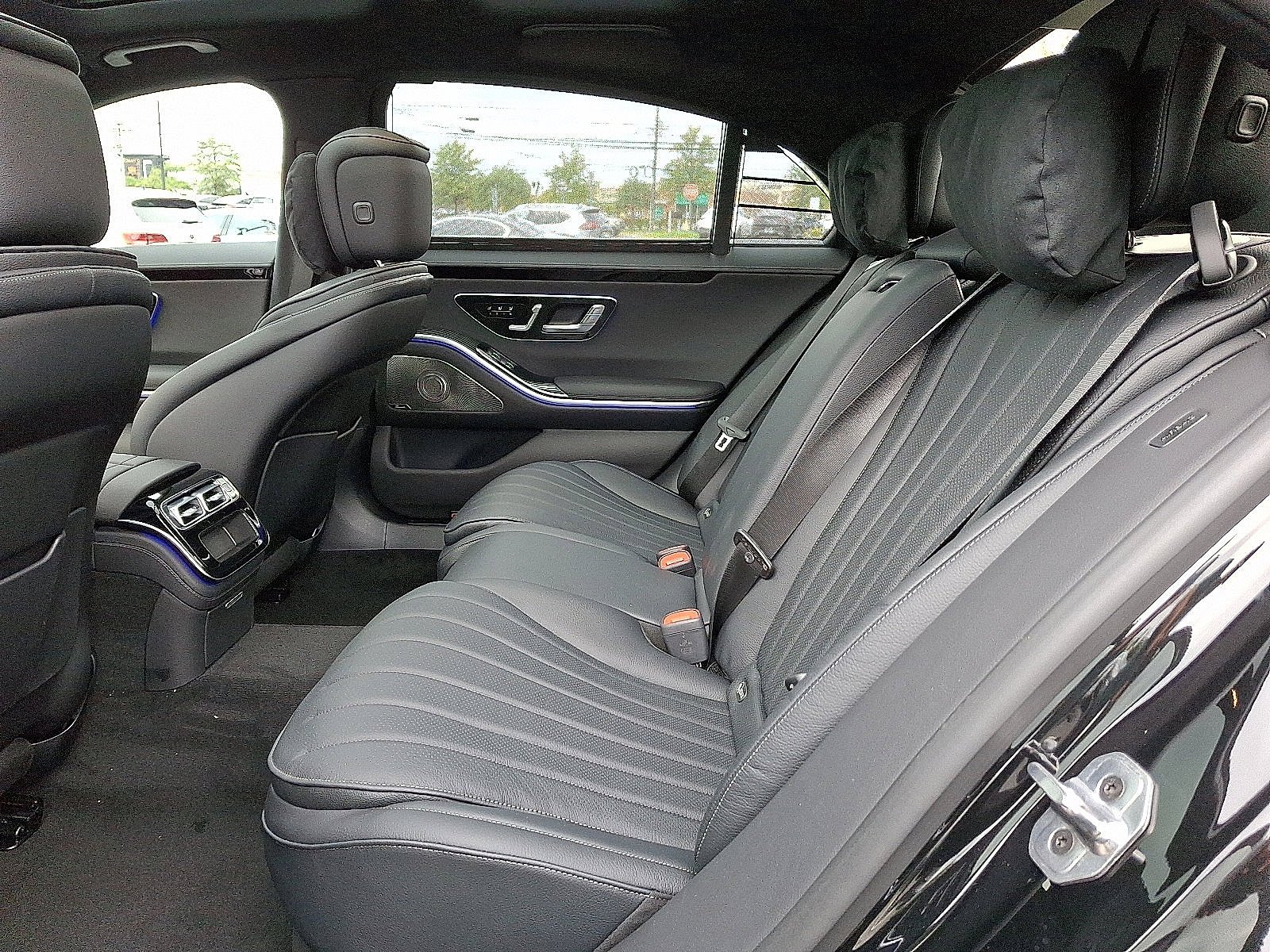 Used 2026 Obsidian Black Metallic   197 Mercedes-Benz S 500 image 6