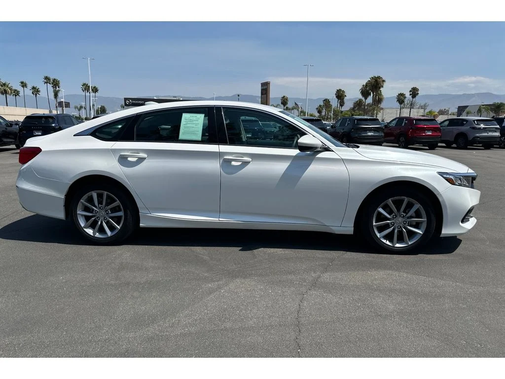 Used 2022 Platinum White Pearl Honda LX image 7