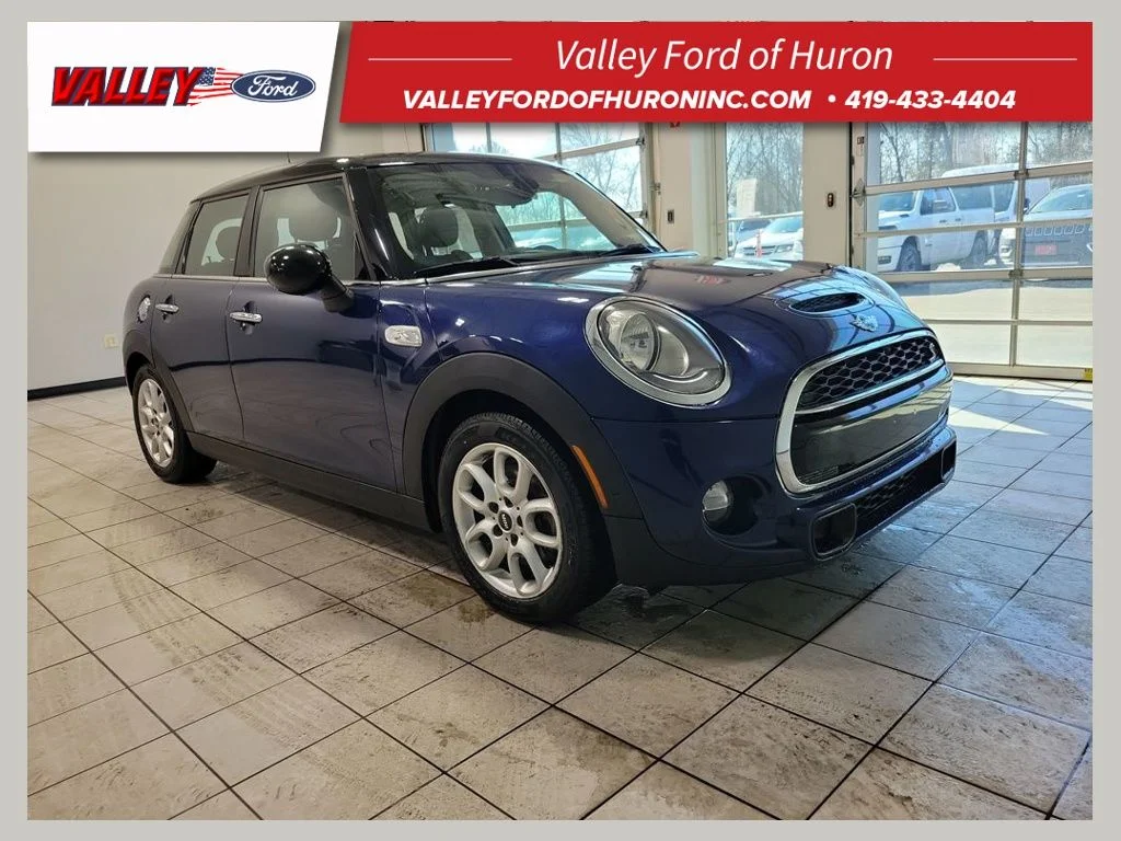 2015 MINI Cooper