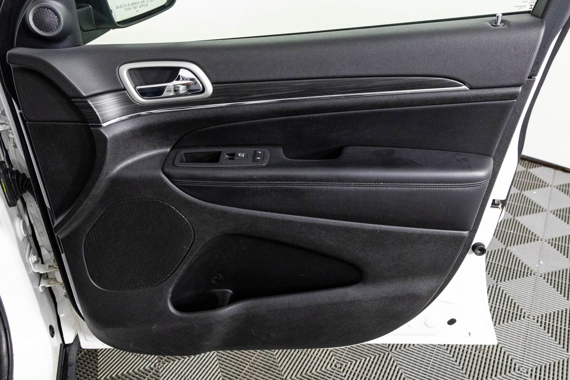 2022 JEEP GRAND CHEROKEE - Image 38