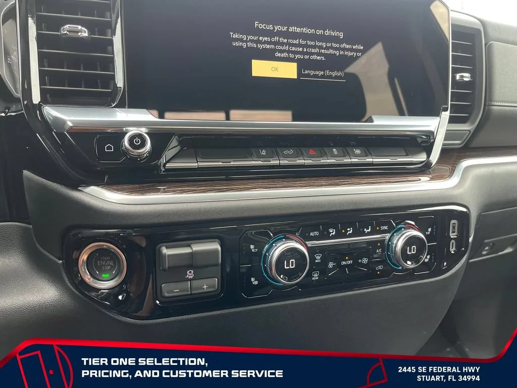 New 2026 Summit White GMC SLE image 29