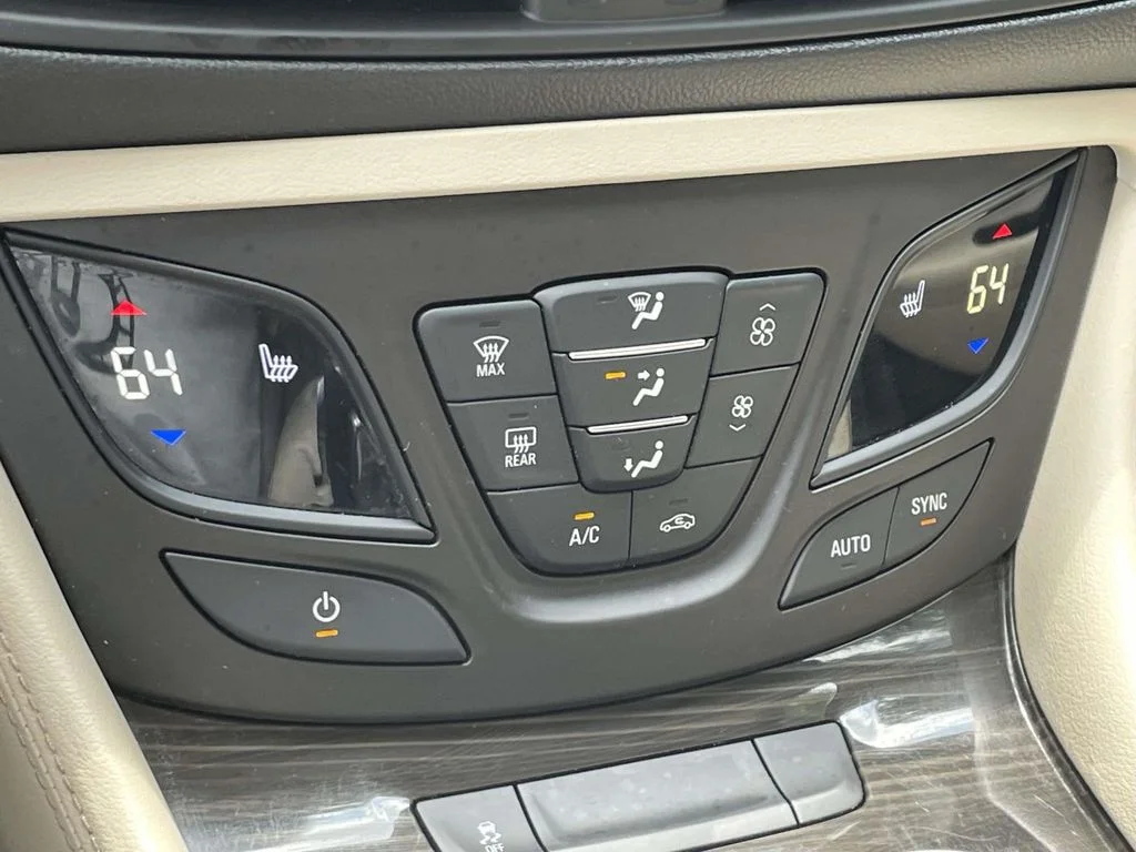 Used 2020 Brown Buick Preferred image 29