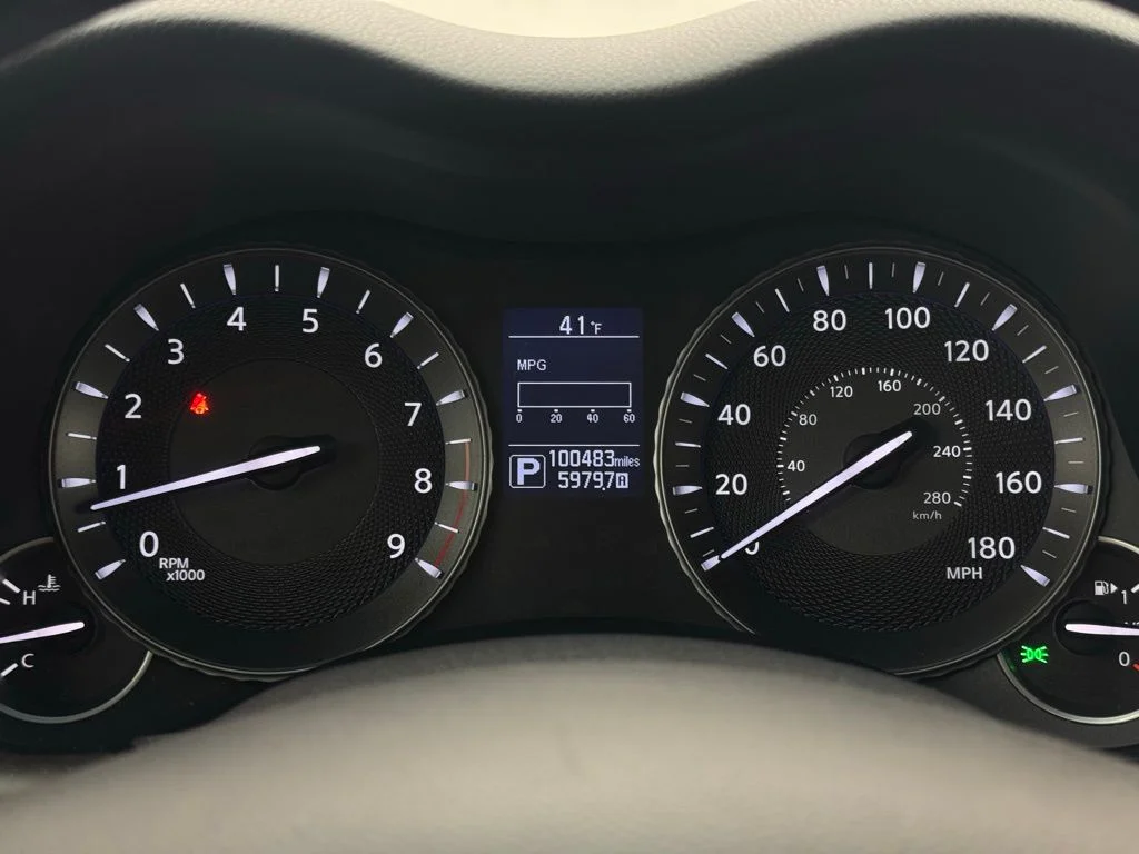 Used 2017 Hermosa Blue INFINITI 3.7X image 22