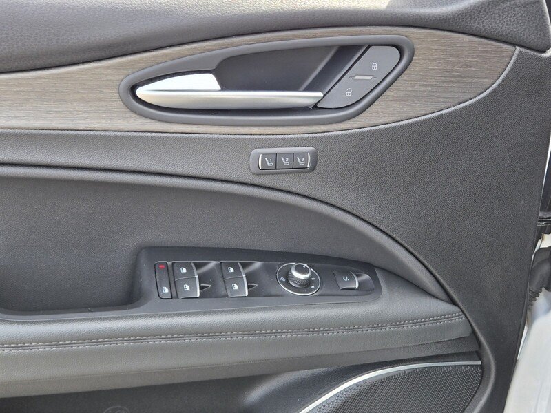 Used 2022 White Alfa Romeo TI AWD image 17