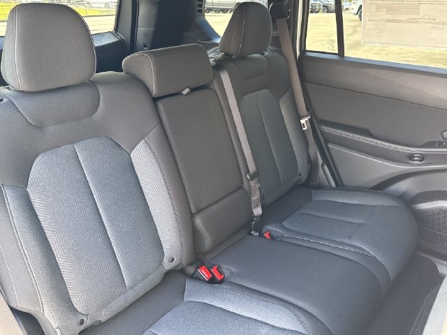 New 2026 Bright White Clear-Coat Exterior Paint Jeep Laredo image 22