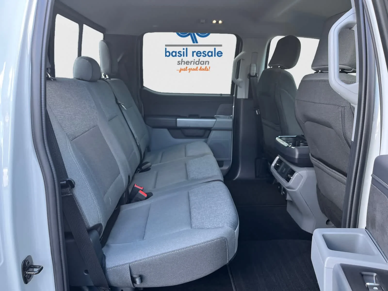 Used 2024 Avalanche Ford XLT image 28