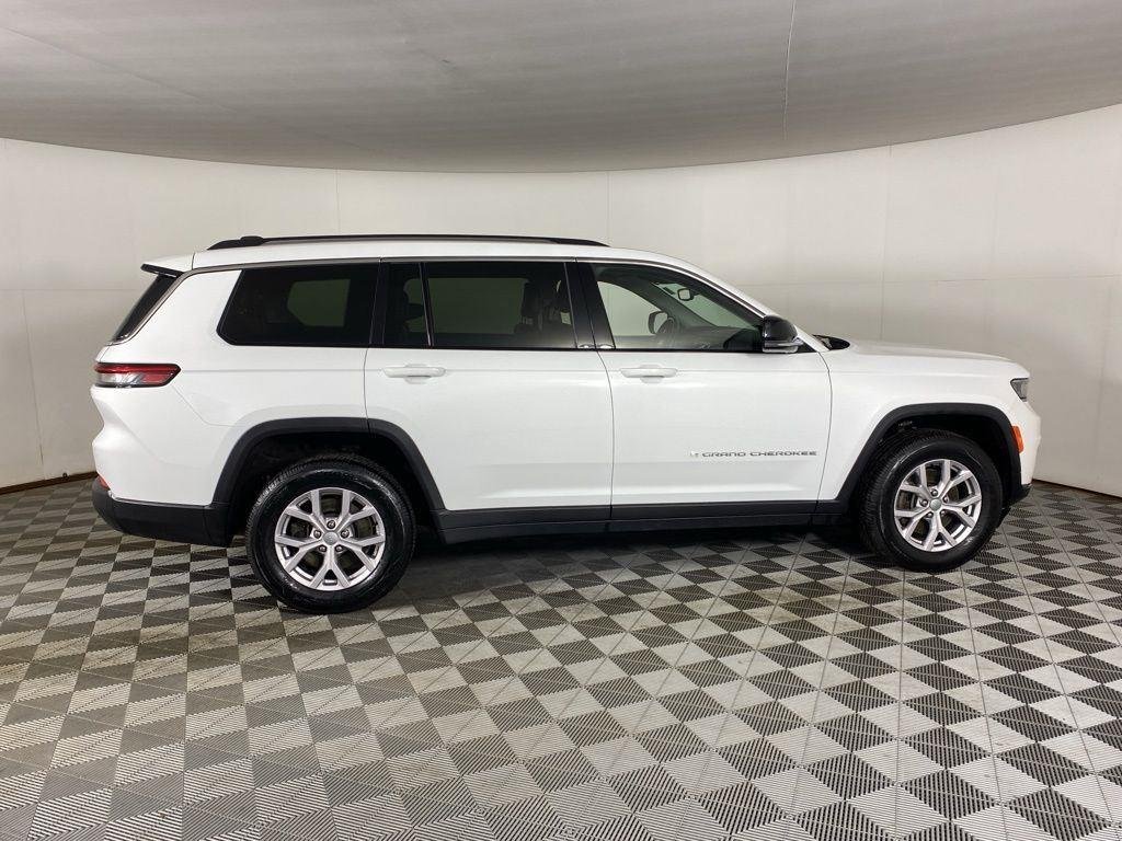 Used 2021 Bright White Clearcoat Jeep Limited image 11