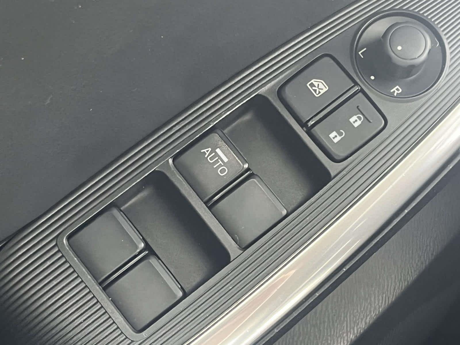 Used 2015 Jet Black Mica Mazda Grand Touring image 32