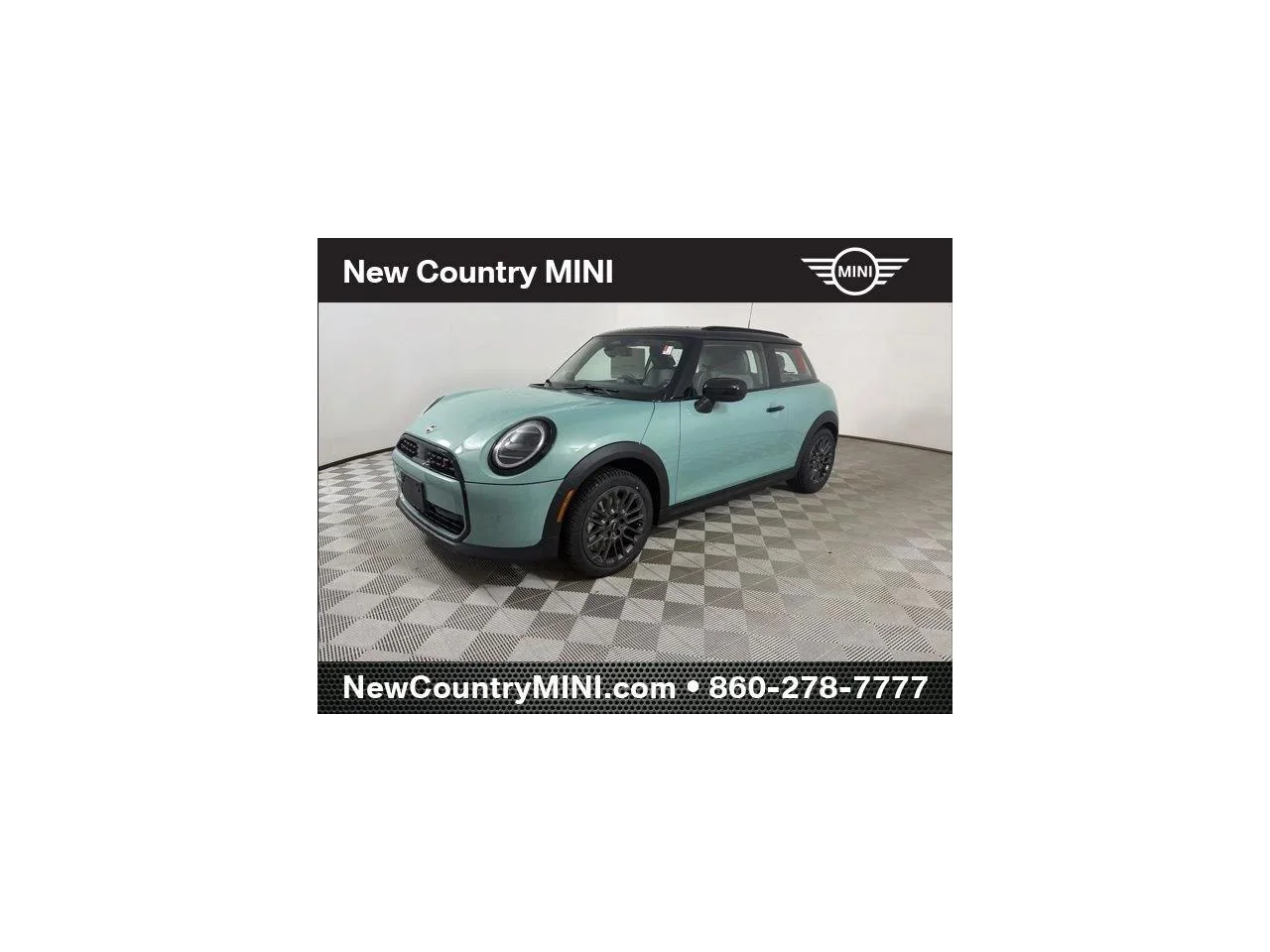 New 2026 Green MINI Signature Plus image 3