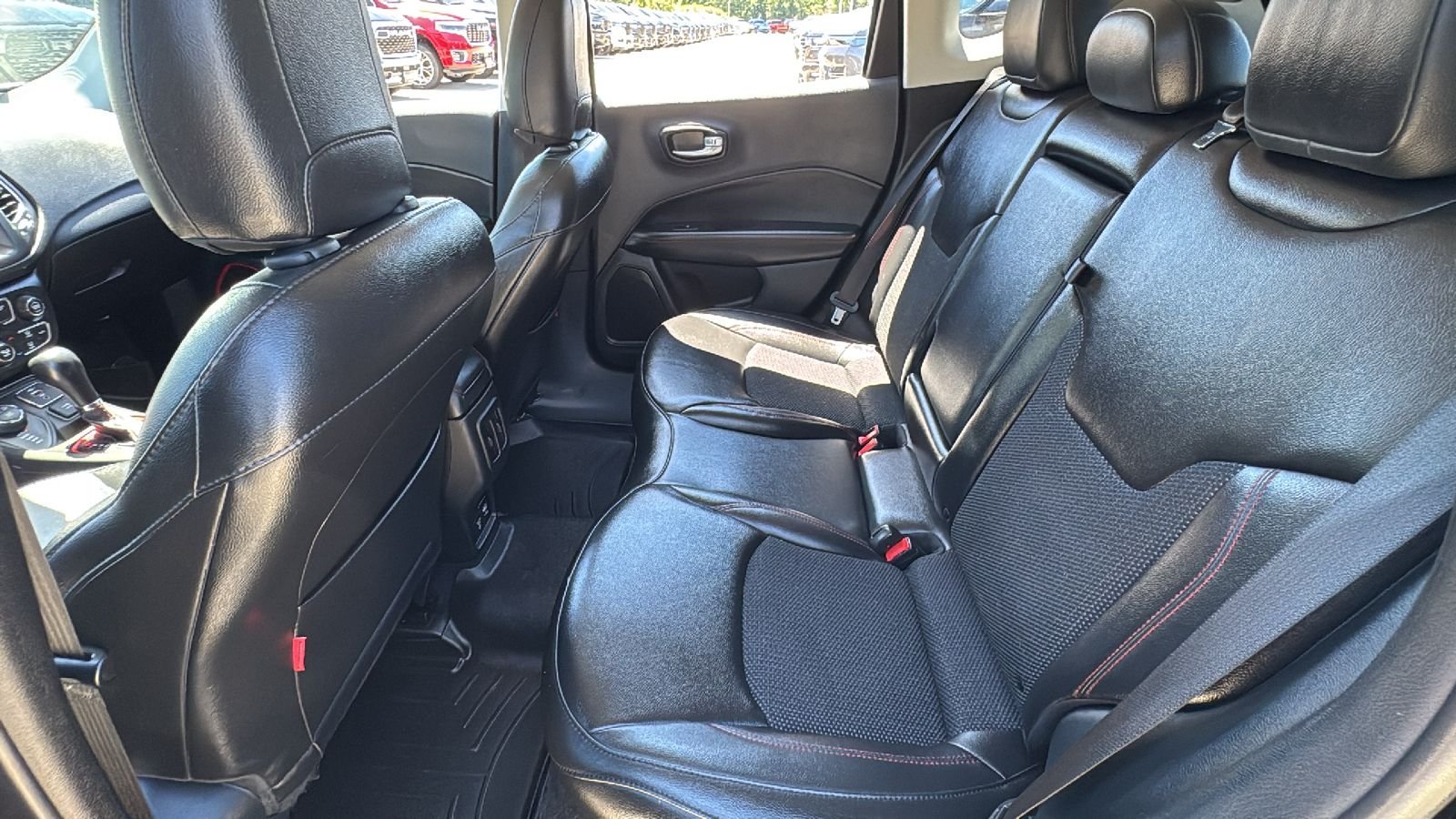 Used 2020 Black Jeep Trailhawk image 32