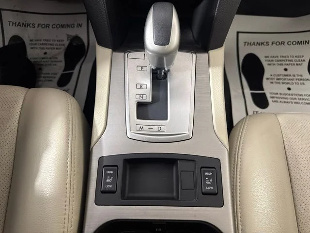 Used 2011 Satin White Pearl Subaru 2.5i image 16