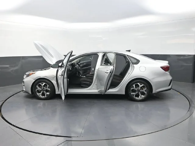 Used 2021 Silver Kia LXS image 42