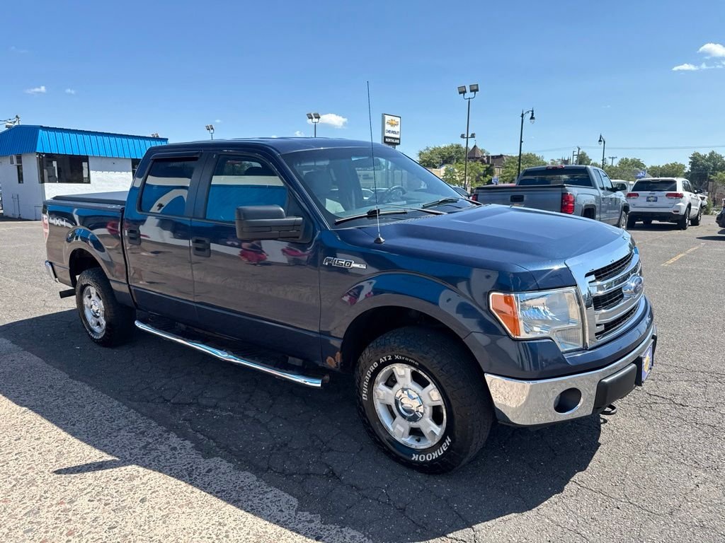 Used 2013 Blue Ford XLT image 6